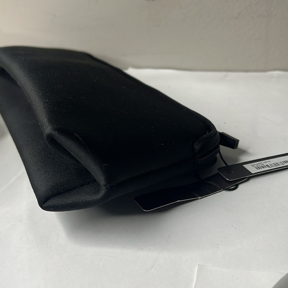 SKIMS Structured Neoprene Soot Travel Long Zip Clutch Pouch Bag - New with Tags - Picture 5 of 9